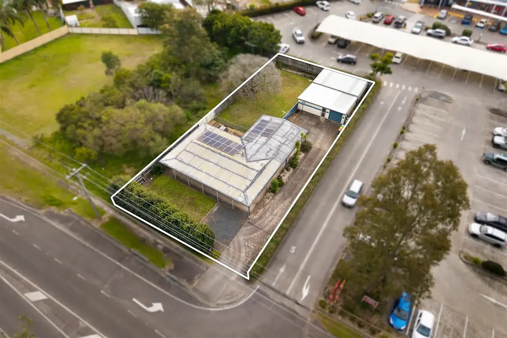 Tanilba Bay 3 Bedroom Outstanding Opportunity with Mixed-Use Zoning  1049 Lemon Tree Passage Road, Tanilba Bay 3 Bed | 2 Bath | 4+ Vehicle Parking | 970m Block