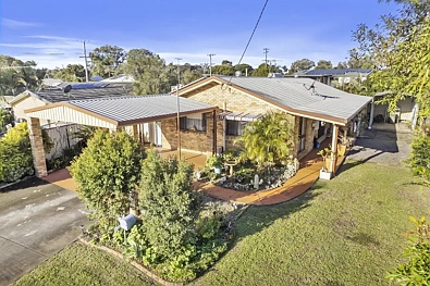 Beachmere 3Moenga Bayside Retreat