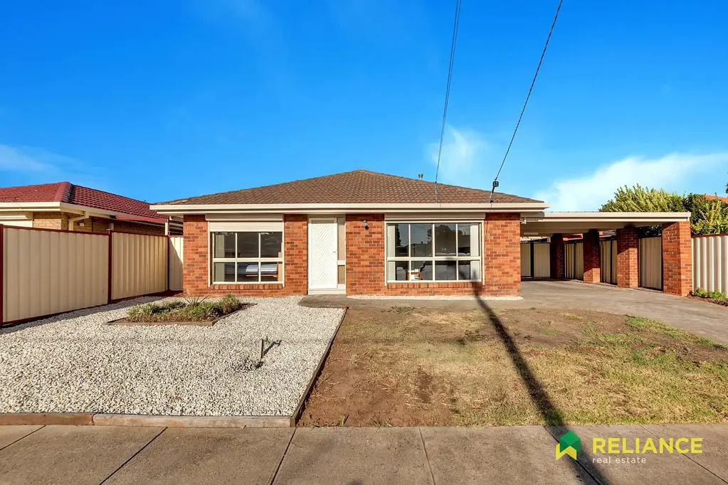 Family Home in Prime Werribee Location!
