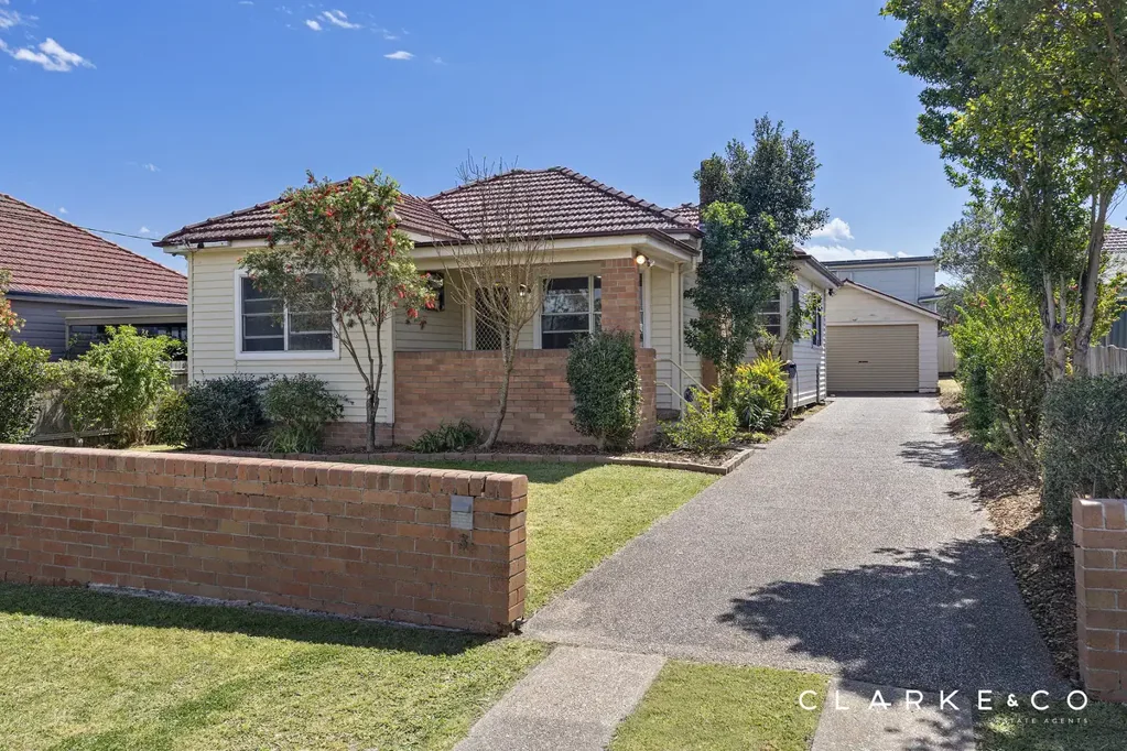 East Maitland 3Zimmer A CLASSIC EAST MAITLAND CANVAS, READY TO REIMAGINE!