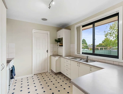 99 Icely Road, Orange, NSW 2800, 3 ਕਮਰੇ, 1 ਬਾਥਰੂਮ, House