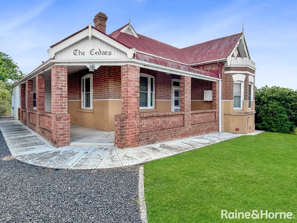 59 Camp Street, Grenfell, NSW 2810