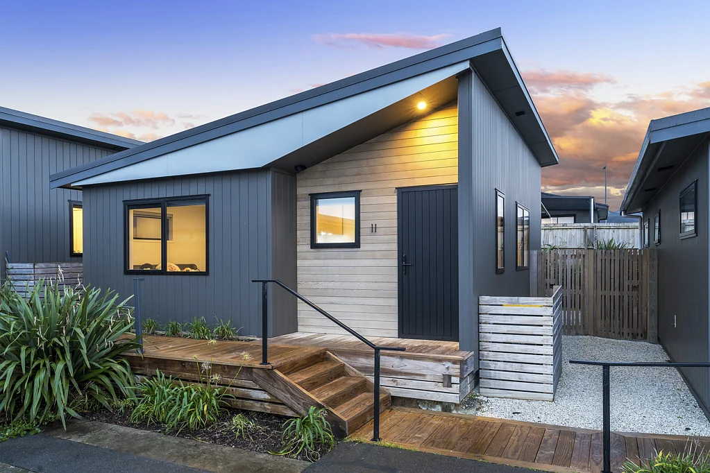 Swanson 2Kwarto Price Reduction - Free Standing 2 bedroom Gem