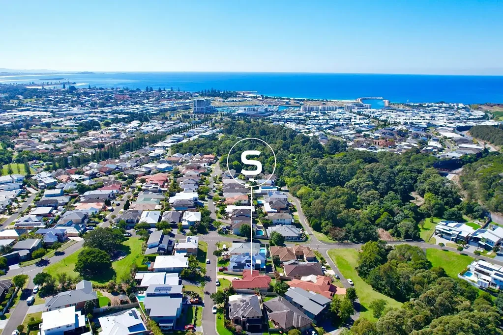 Shell Cove 4 Bedroom Easy-Care Living Moments from the Marina