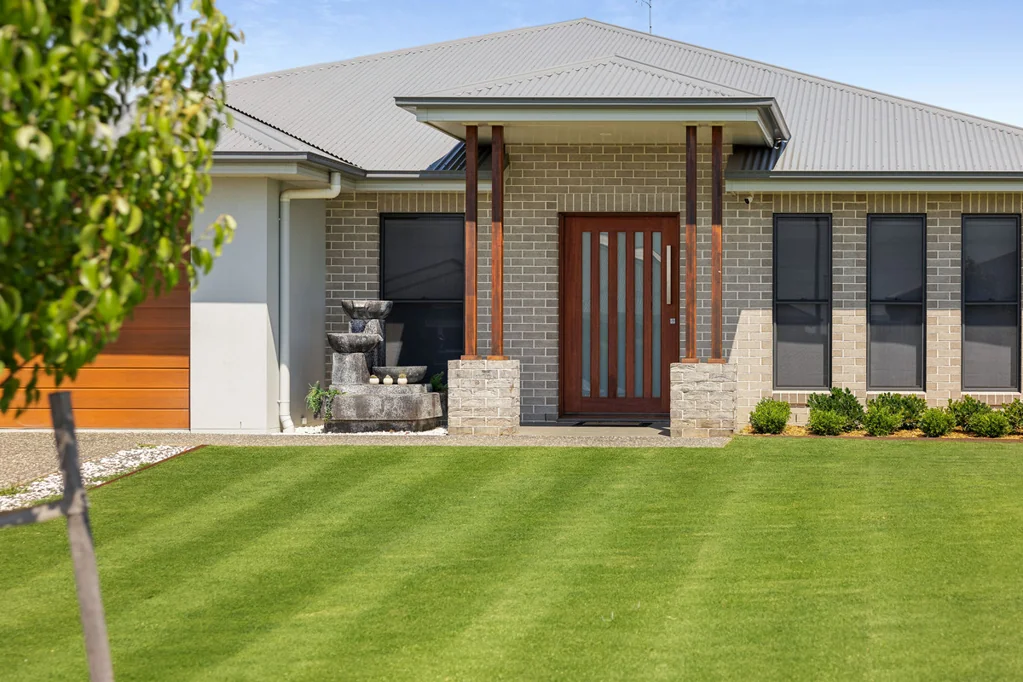 54 O'Neill Circuit, Kearneys Spring, QLD 4350