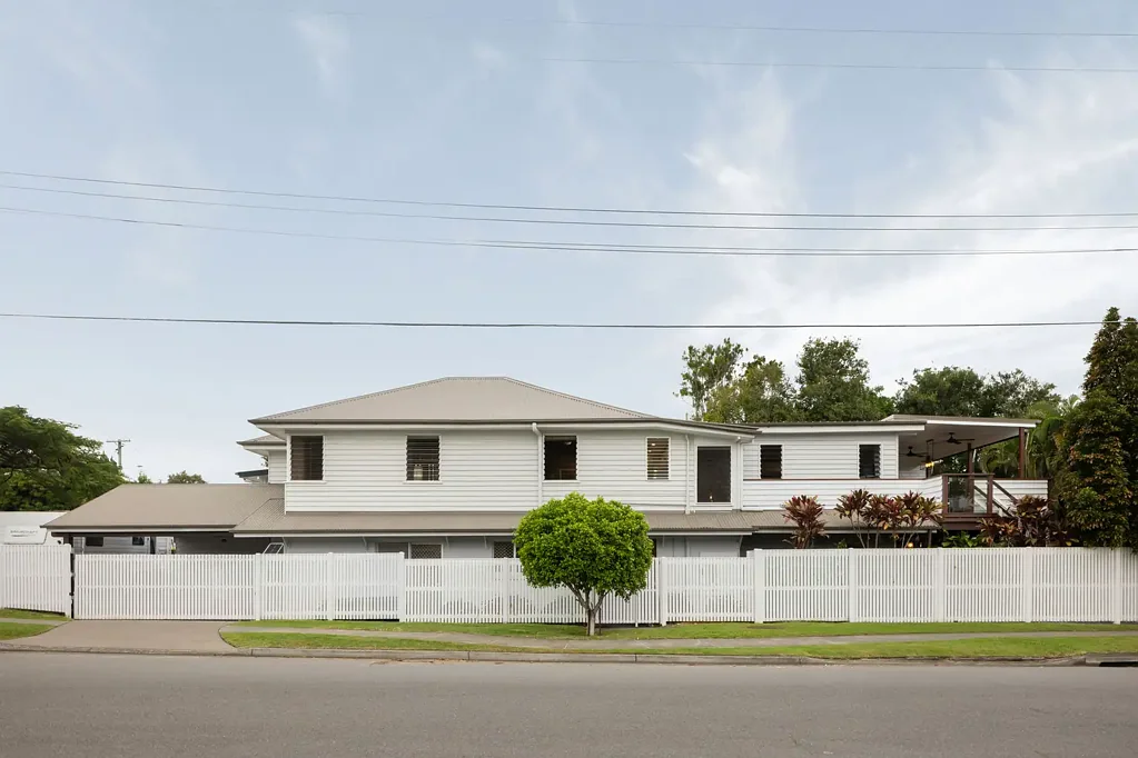 Kedron 5Zimmer PREMIUM ENTERTAINER WITH FIVE BEDROOMS AND CARAVAN/BOAT ACCESS