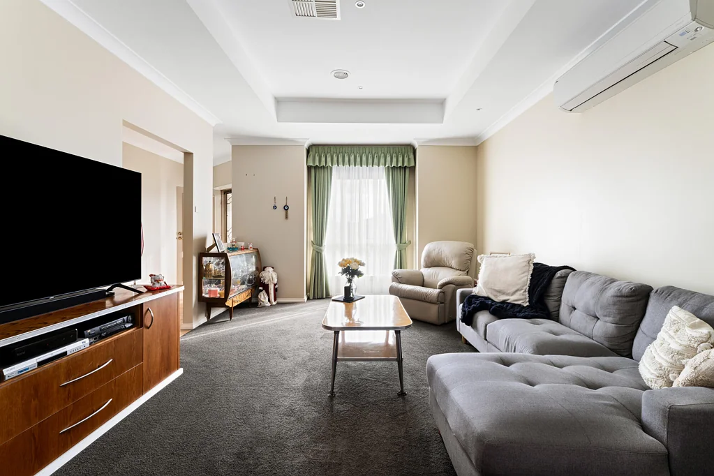 Hillside 4 Bedroom Family Comfort with Exceptional Garage and Workshop Space