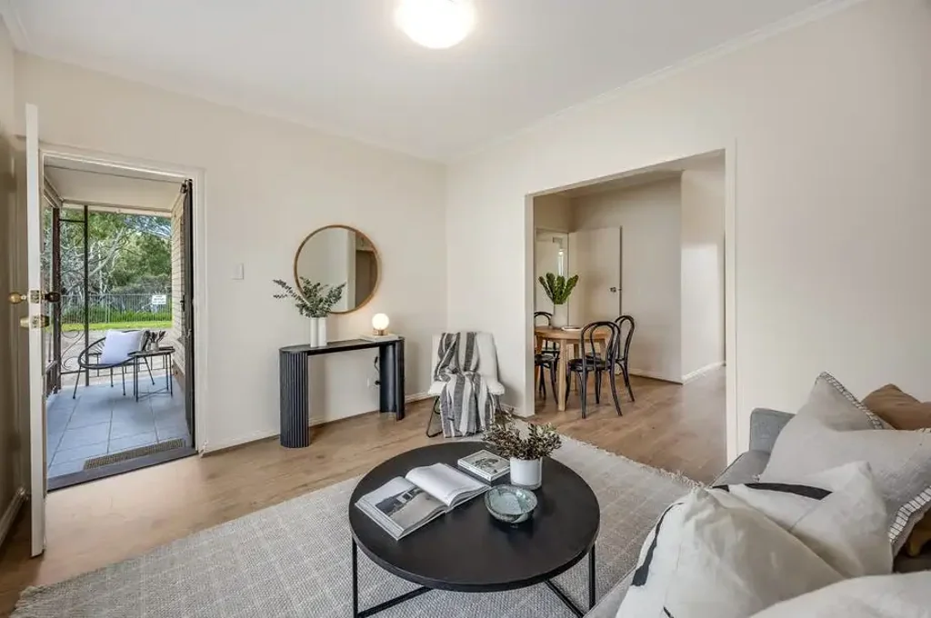 Cosy Two Bedroom Unit in the Heart of St Peters