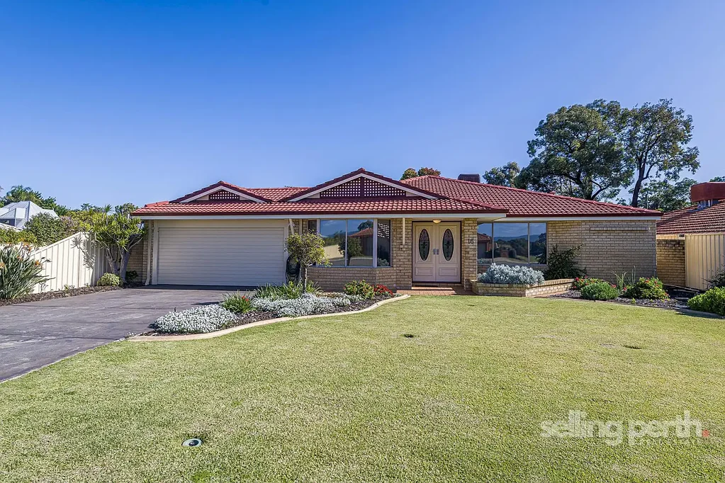 Bassendean 4 Bedroom 4 Bedroom, 2 Bathroom Statesman Home on 922sqm Block