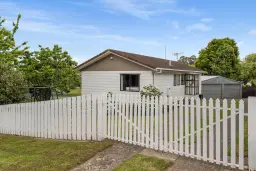 40 Harrisfield Drive, Hairini