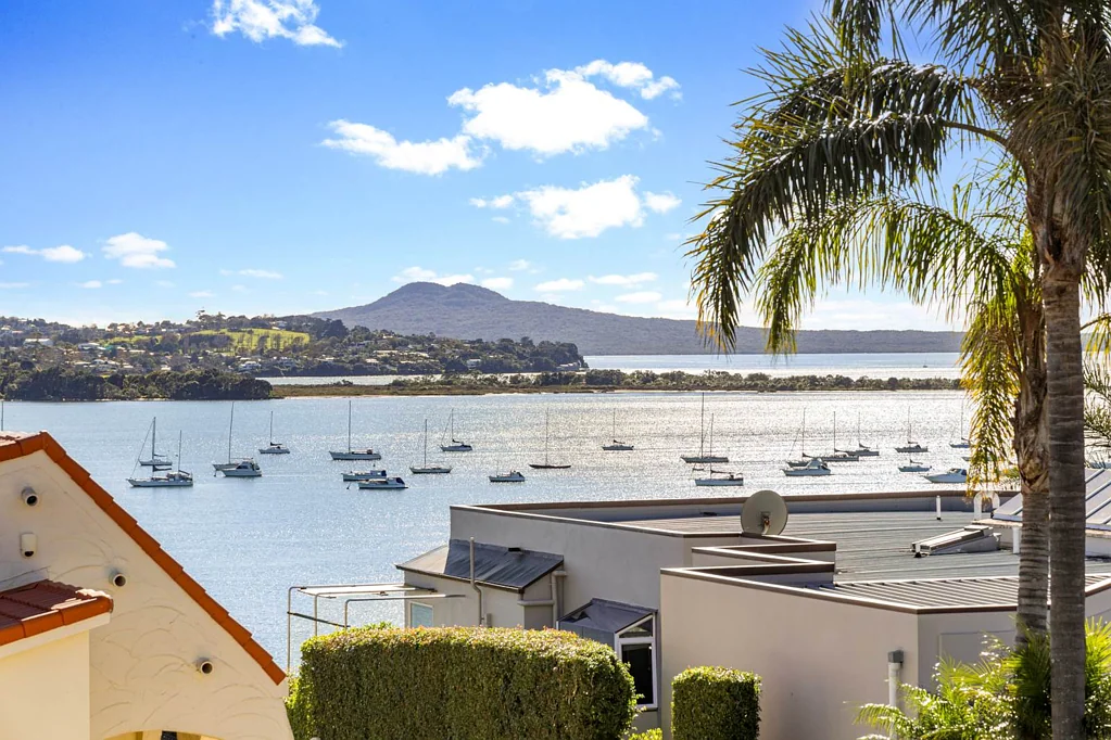 Half Moon Bay 5Kwarto Breath-Taking Sea Views - MUST SELL!