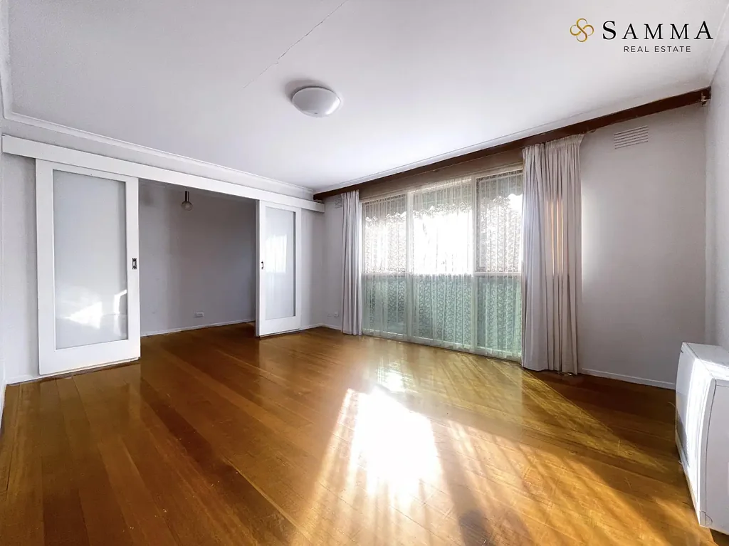 Discover Your New Home: Spacious Two-Bedroom Unit with Garage and Off-Street Parking!