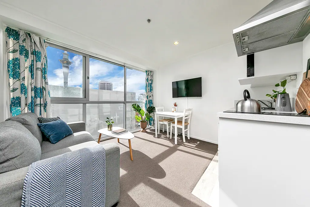 Auckland Central 2房  Educated Investment - 2 Bed + Car