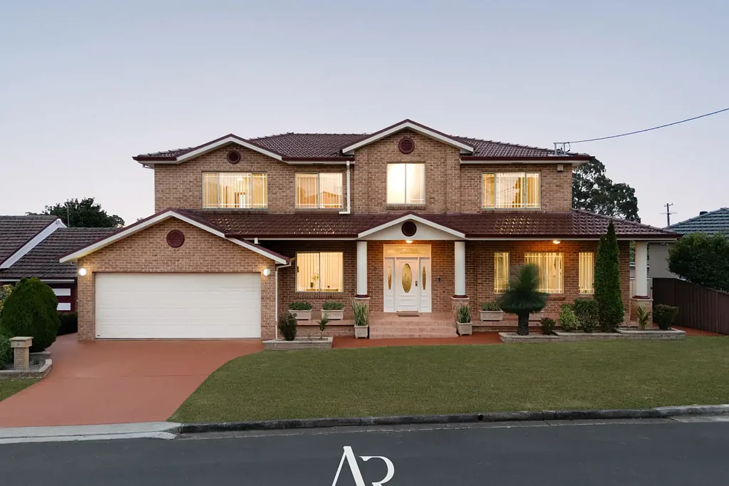 8 Kent Place, Beverly Hills, NSW 2209