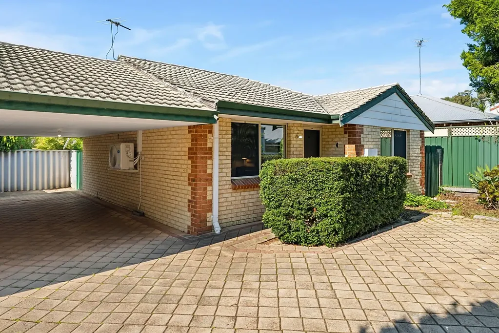 4/33 Holmesdale Road, Woodbridge, WA 6056