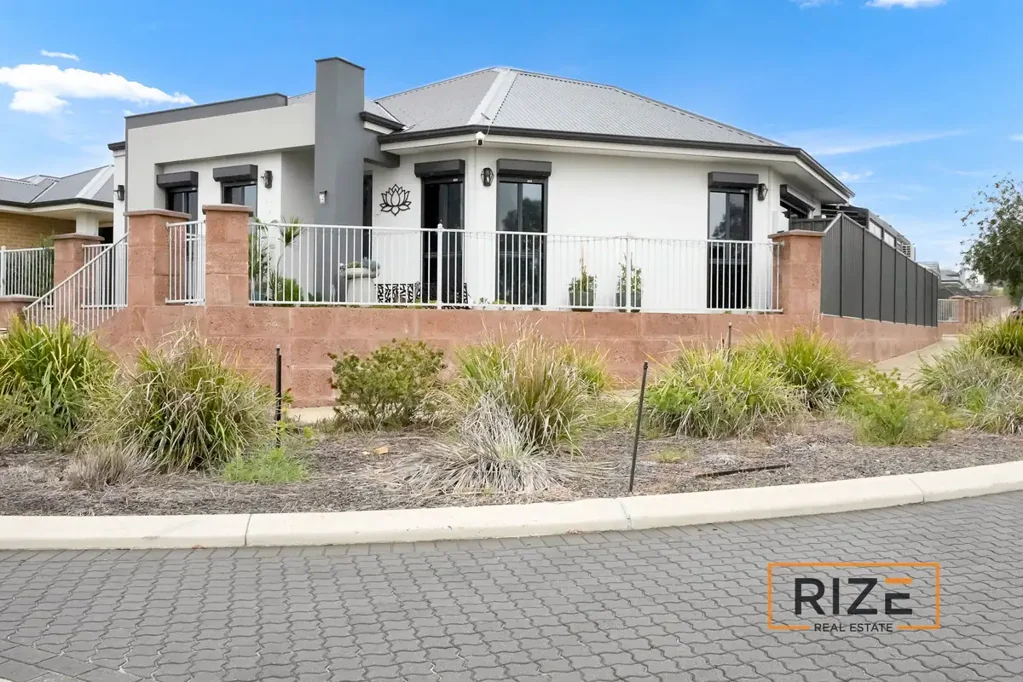 15 Forever Boulevard, Banksia Grove, WA 6031