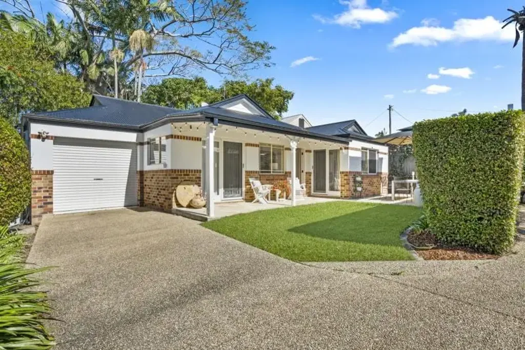 Southport 3房  GLAMOROUS DUPLEX CLOSE TO EVERYTHING THAT MATTERS ON THE FABULOUS GOLD COAST