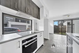 8/13 Alliance Street, Werribee