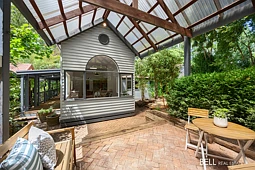 30 Hazelwood Road, East Warburton