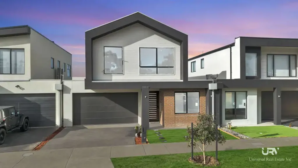Mickleham 4ห้องนอน Premium Double Storey Home !! Premium Location !! Opposite to Park !!