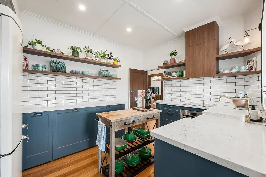 St Kilda 2ਬੈੱਡਰੂਮ 2 Bedroom + Study Top-Floor Art Deco Elegance in the Heart of St Kilda