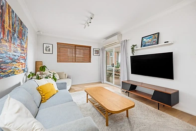 Bondi Beach 2침실 Effortless Coastal Apartment with Generous Outdoor Living