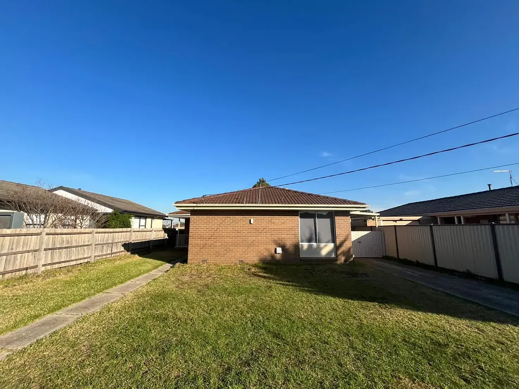 Renovated Family Home with Bungalow!