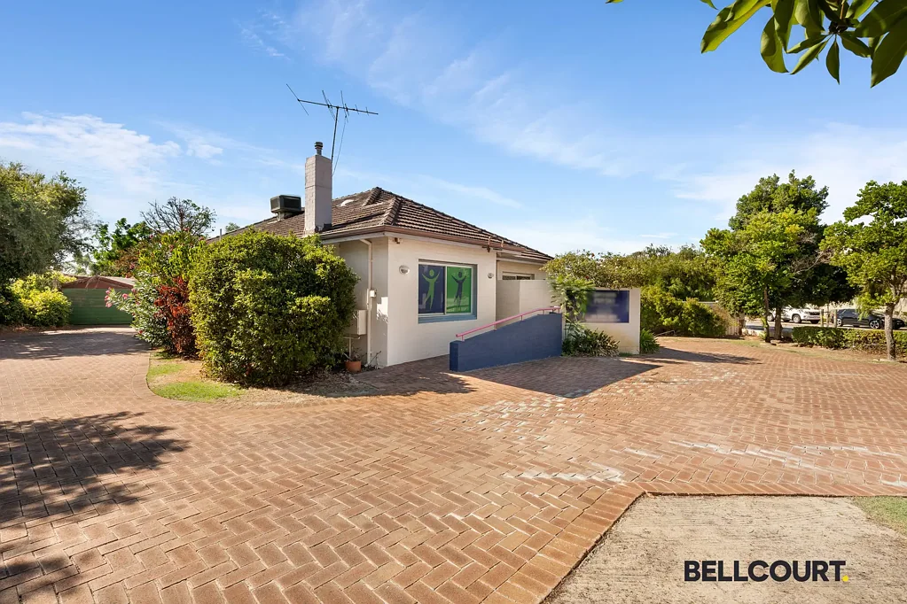 14 Bradshaw Crescent, Manning, WA 6152