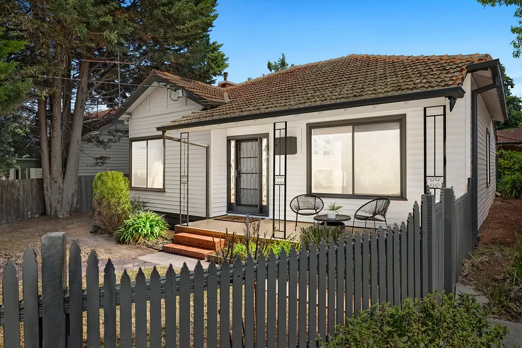 1/10 Lusher Road, Croydon, VIC 3136