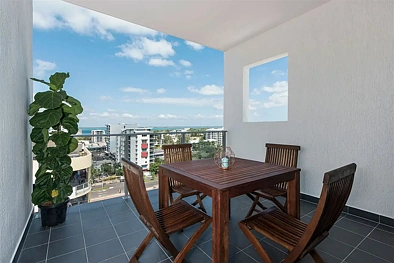 Darwin City 2房  Bright, Spacious and Centrally Located
