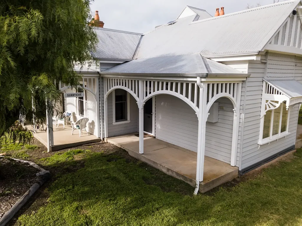 Nagambie 4ห้องนอน OVER 100 HUNDRED YEARS OLD AND STILL PRESENTING EXCEPTIONALLY  WELL