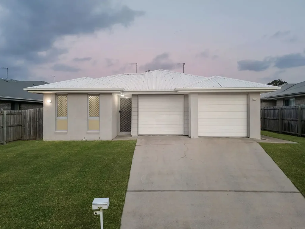 Bellbird Park 5 Slaapkamer Private, Convenient & Low Maintenance | Rare Dual-Income!