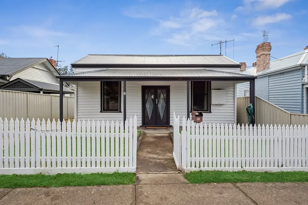 Prime Quarry Hill - Fully Furnished with option of vacant