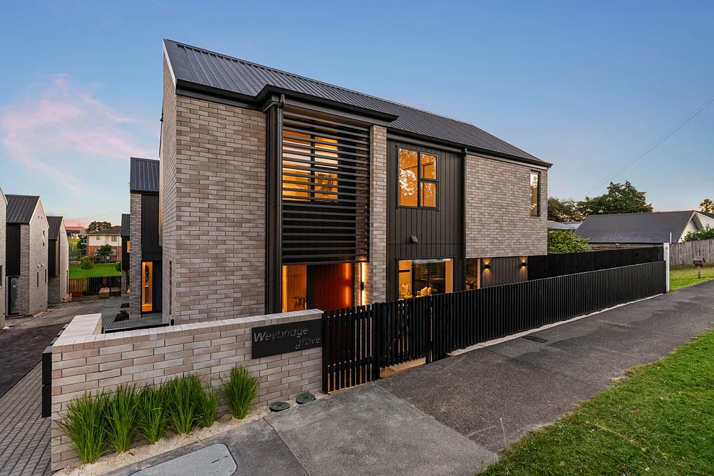 Glen Innes 4Habitaciones Designer Living Meets Parkside Serenity