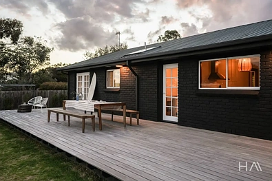 Iba Pa - 69 Scamander Avenue, Scamander, TAS 7215