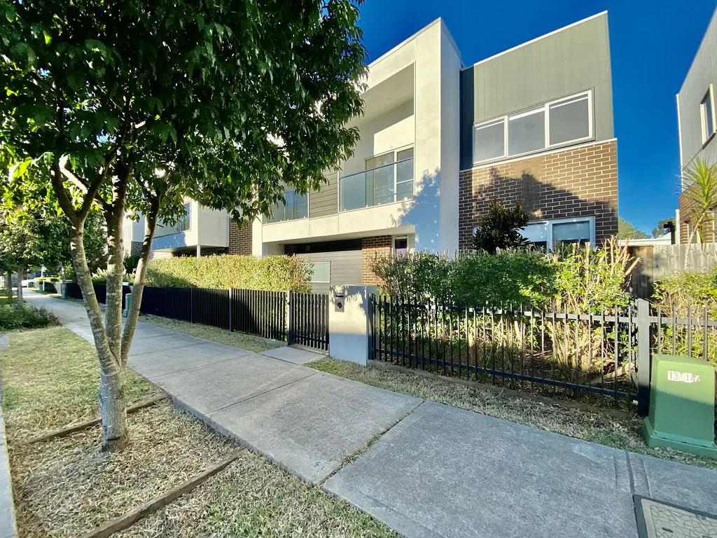 Stunning Three-Bedroom, Two-Bathroom Double-Storey Home