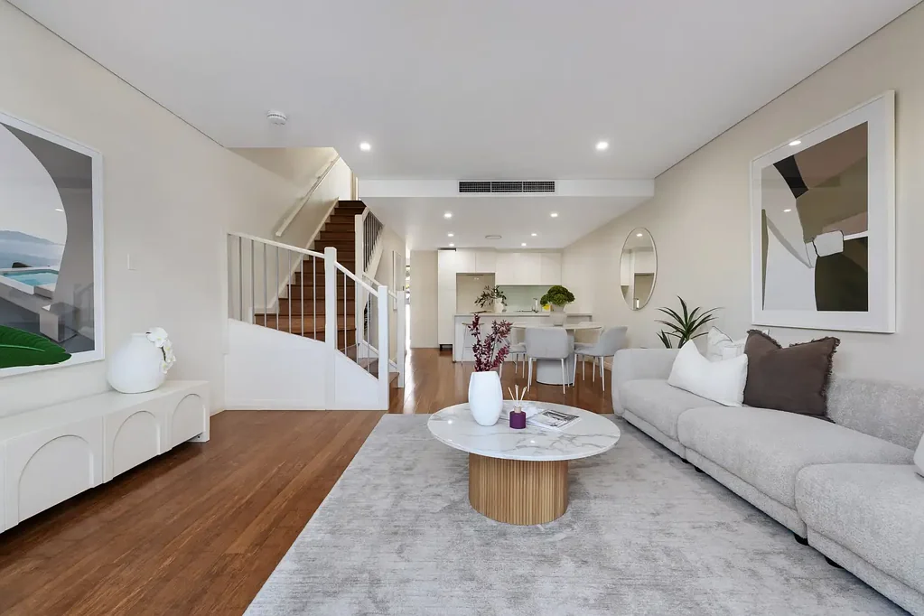 Mascot 4 Bedroom Under Contract - Inspection Cancelled