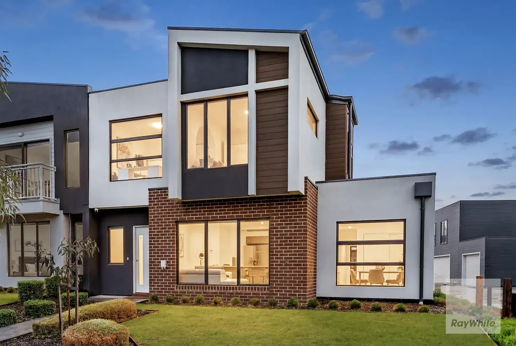 Deanside 4房  由 Ray White West Realty 骄傲呈现！ Proudly Presented by Ray White West Realty!