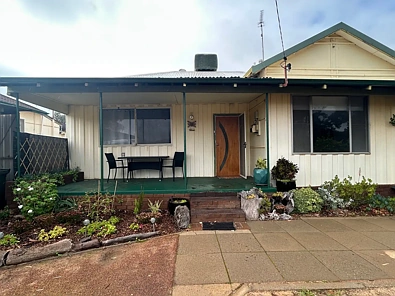 Corrigin 4房  Charming Cottage Style, Surprisingly Spacious