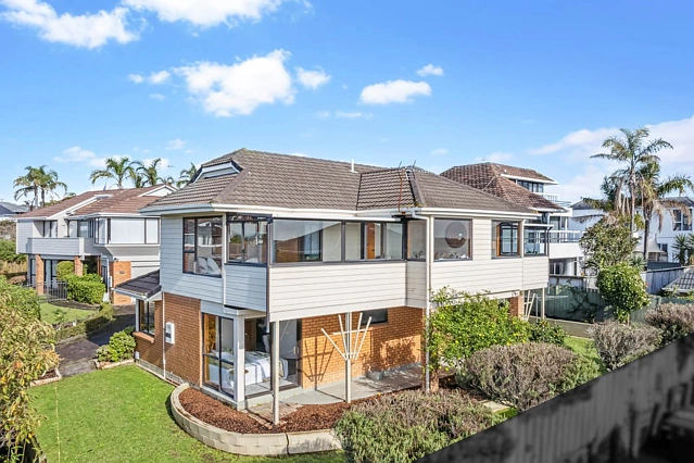 1/81 Oliver Road, Eastern Beach, Eastern Beach, Manukau City