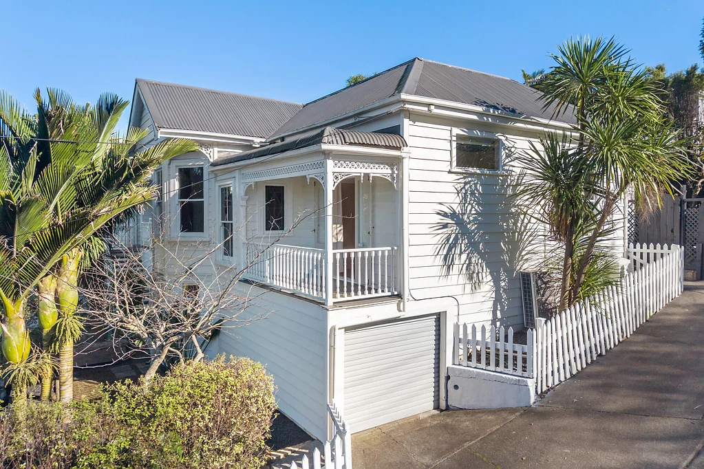 Grey Lynn 3ห้องนอน Exceptional Grey Lynn entry