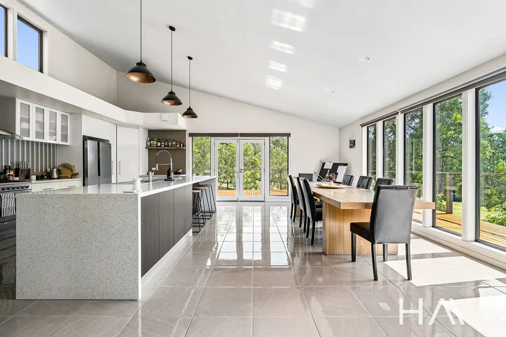 Wyena 3房  Spectacular gardens, beautiful home!