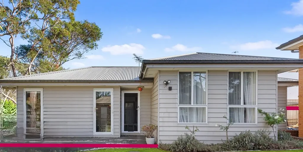 Peaceful & Private 2-Bedroom Home with Bushland Outlook