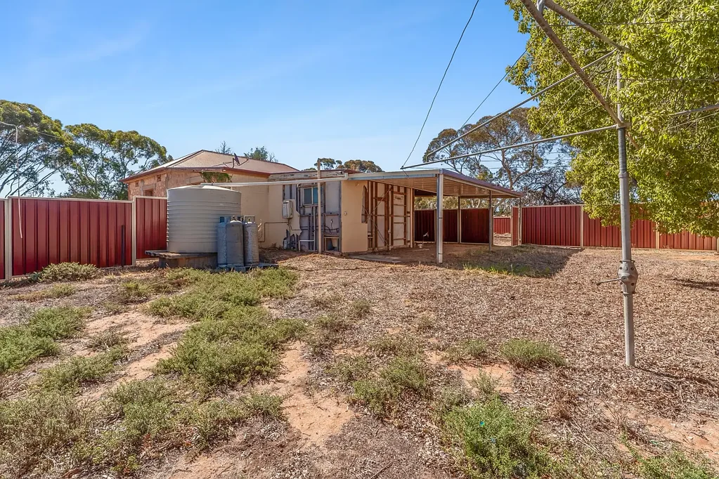 Monash 2 Slaapkamer Unlock the Potential at 291 Hoskin Road, Monash