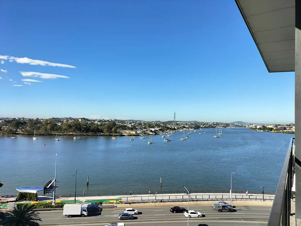 $670 per week Hamilton River View
