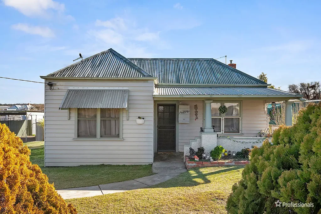 15 Kennedy Street, Maryborough, VIC 3465