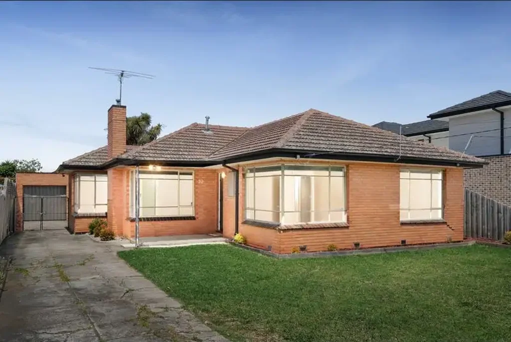 Spacious Family Home on a Generous 602m² Block in the Heart of Keilor East