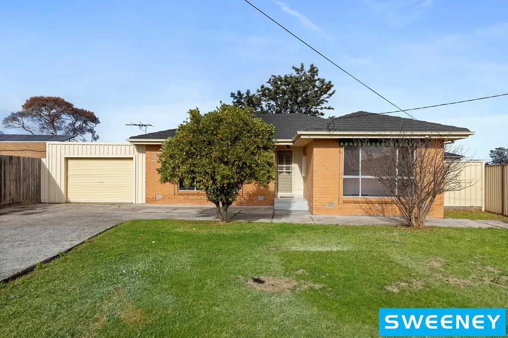 Kings Park 3房 宁静地段的家庭住宅！ Family Home in a Tranquil Location!