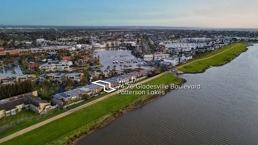 Patterson Lakes 2房 河畔奢华，完美翻新及令人向往的生活方式 Riverside Luxury, Renovated Perfection & An Enviable Lifestyle