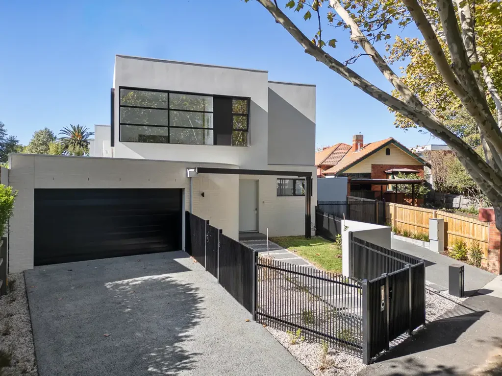16B Clonaig Street, Brighton East, VIC 3187